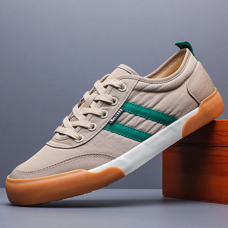 Hot Sale Classic New Whit Men Canvas Shoes Fashion Lace-up Canvas Sneakers Skateboard Casual Men Vulcanized Shoes SS25152 4