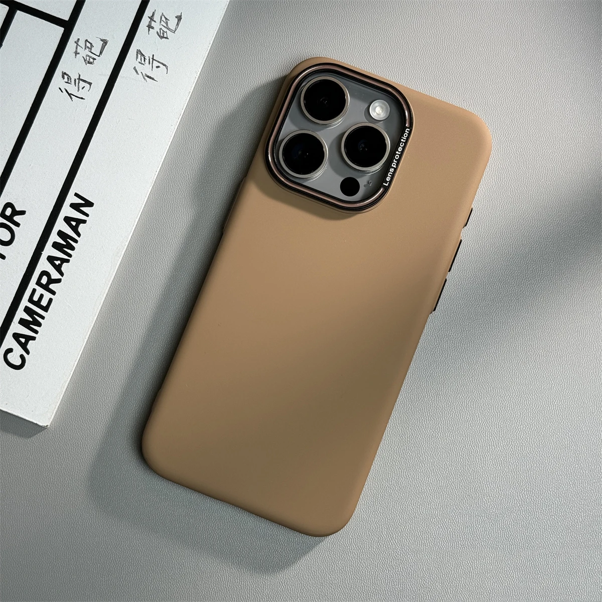 Ultra Thin Luxury Retro Matte Hard PC Shockproof Slim Phone Case with Silky Skin Finish