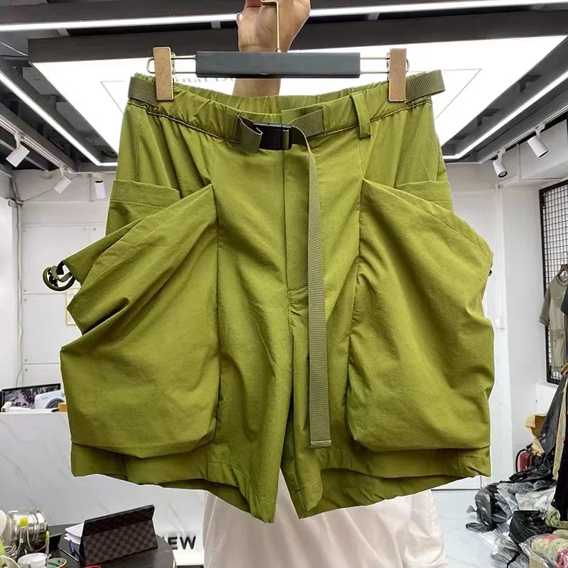 

Three-dimensional large pocket elastic adjustable woven multi-pocket outdoor shorts