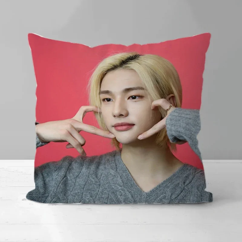 

KPOP Hwang Hyunjin Home Decoration Accessories Double-sided Printing Children's Decorative Cushions for Living Room Short Plush