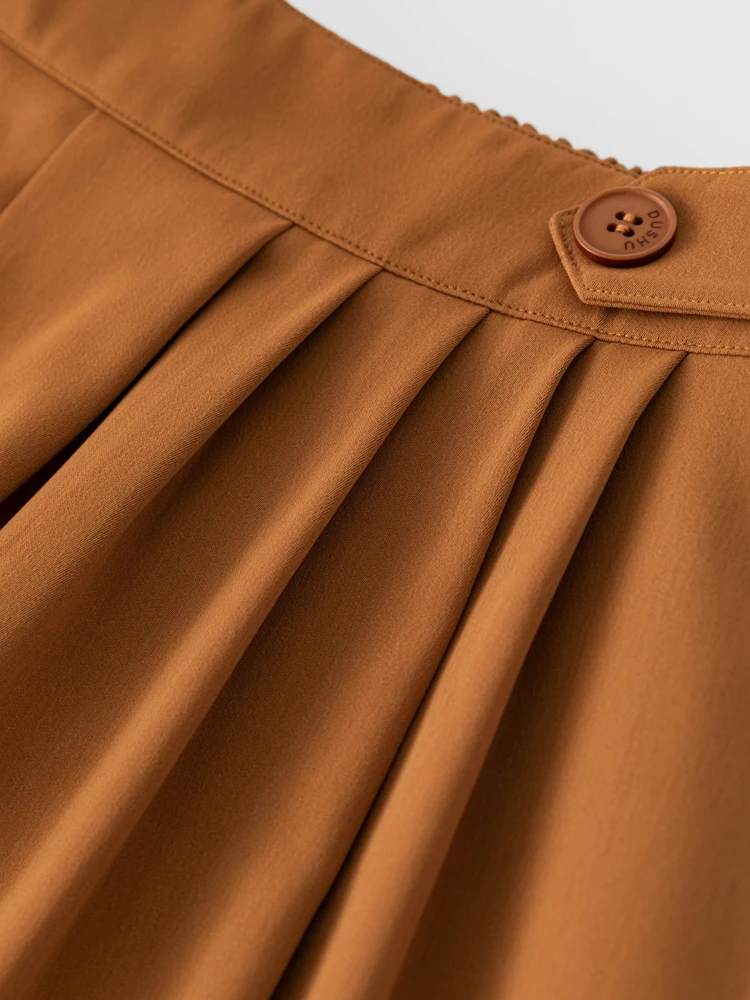 DUSHU Casual Versatile Design Pleated Women Shorts 2024 Summer New Arrival High Waist Slim Shorts For Female 24DS82362