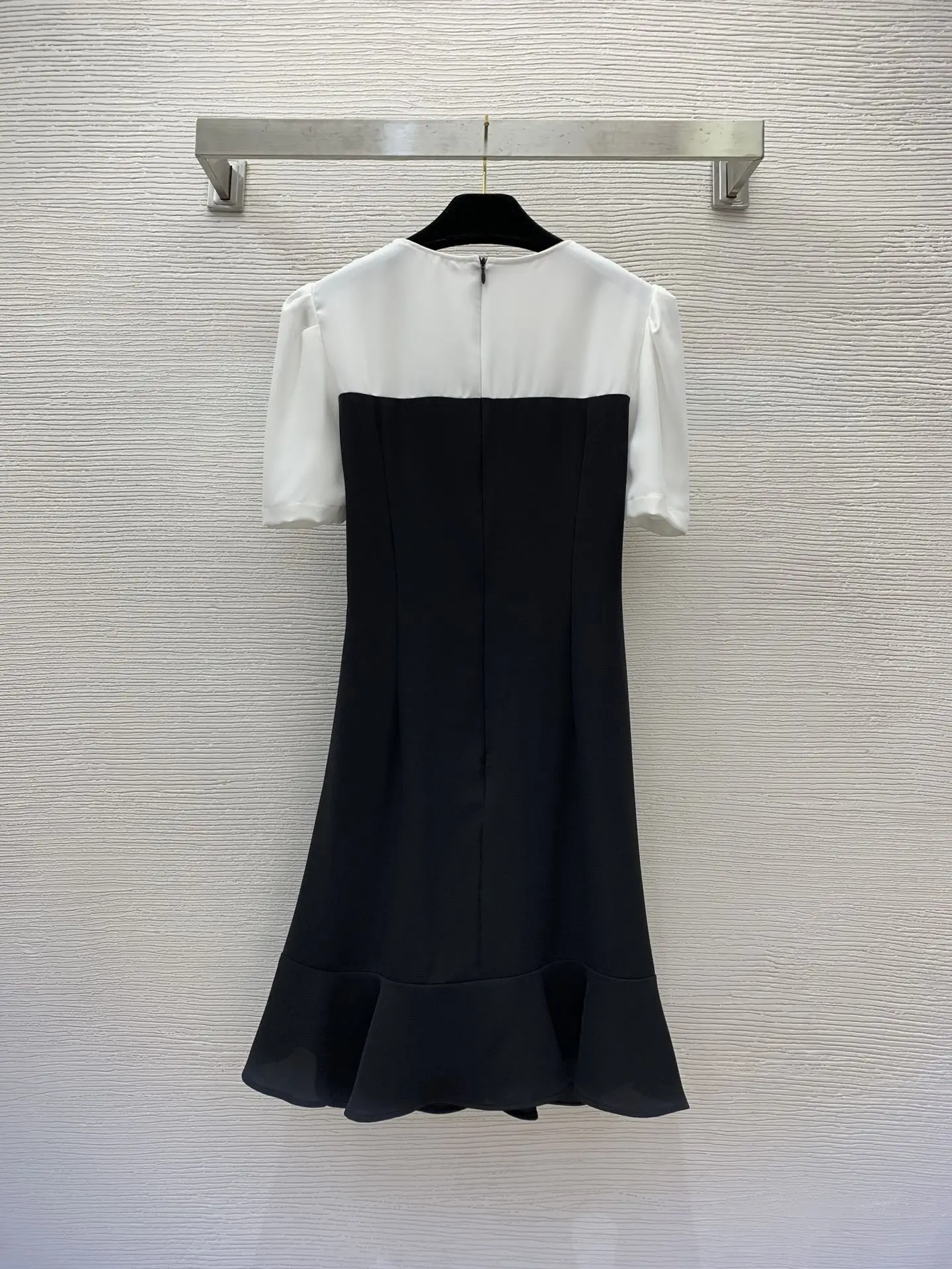 

2023 Summer New Pleated Panel Wrapped Hip Dress Fake Two Piece Dress