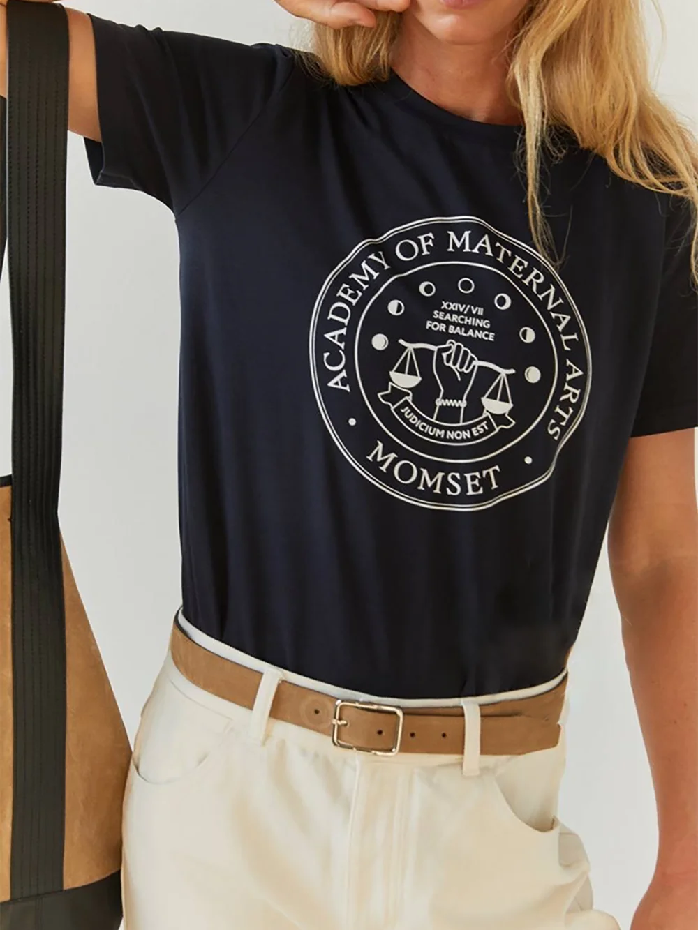 

2023 Letted Graphic Printed Women T-Shirt O-Neck Casual Loose Cotton Tees