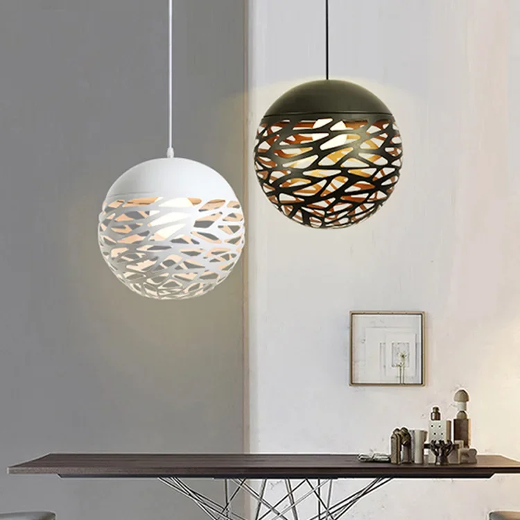 

2023 New Nordic Art Hollow Round Ball Pendant Lamp Creative Personality Iron Engineering Lamp Spherical Decoration Lamp