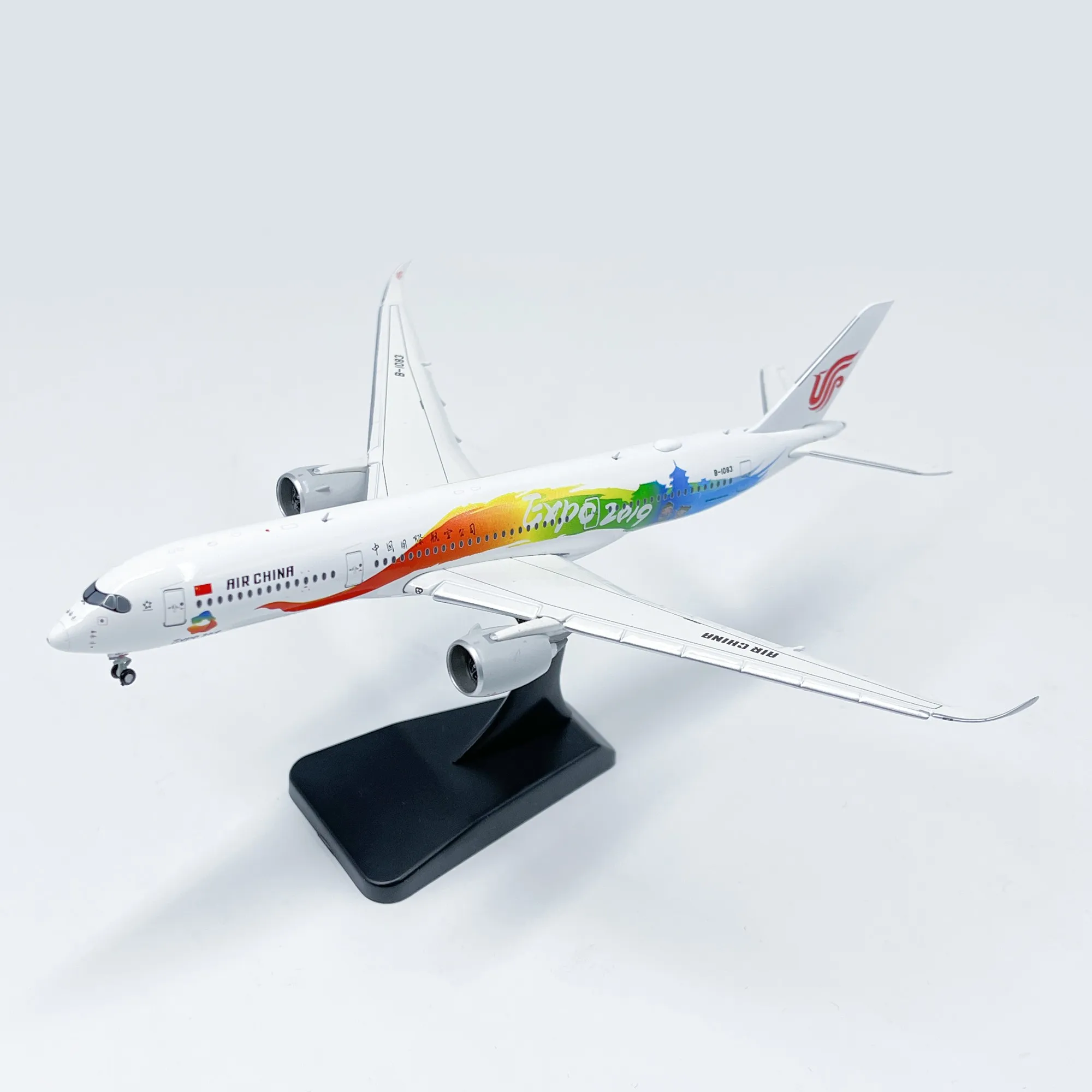 

Diecast International Airlines A350 Civil aviation Alloy Model 1:400 Scale Toy Gift Collection Simulation Display Decoration