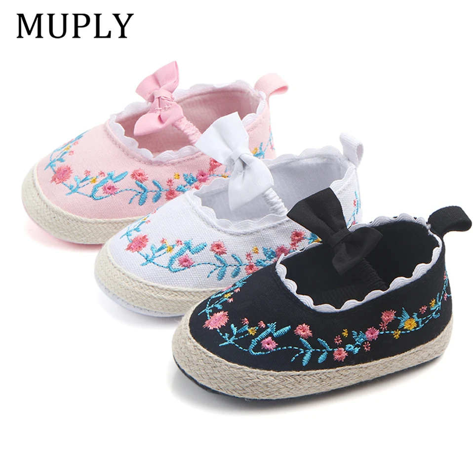 Toddler Shoes Newborn Floral Embroidery Baby Soft Sole Anti-Slip Girls Prewalker baby shoes