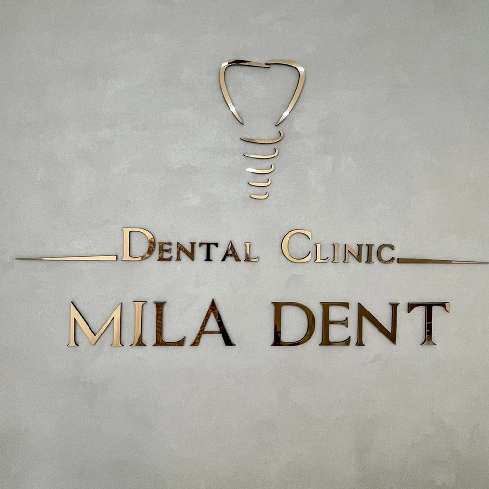 Custom Large 3D Business Logo Sign Personalized Wall Mounted Acrylic Wall Sign for Beauty Salon UV Print Logo Room Decorations