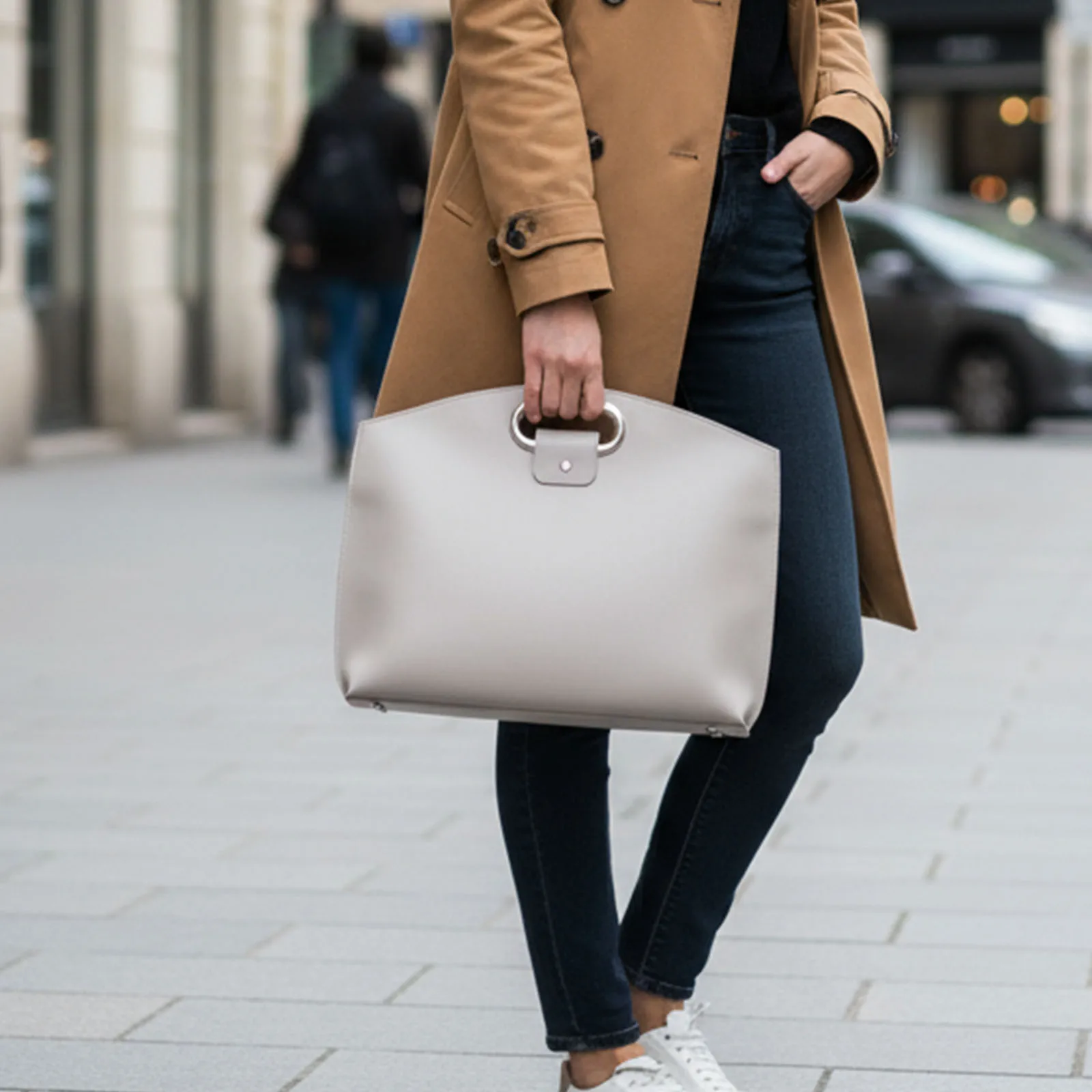 PU Leather 2-in-1 Laptop Sleeve & Pouch with Metallic Handle Multifunctional Laptop Case Laptop Handbags for Work School Travel