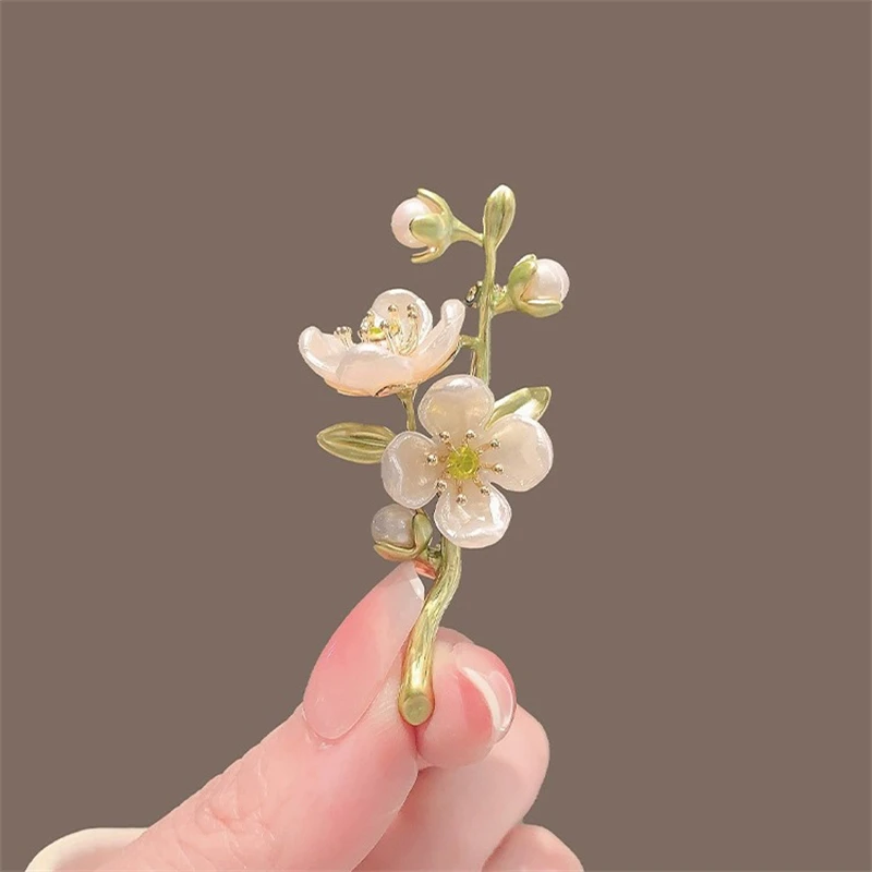 Artsy Girly Style Green Jasmine Spilla Pianta Fiore Spilla Di Perle Stile Retrò Fibbia Antiscivolo Decorazione Pin