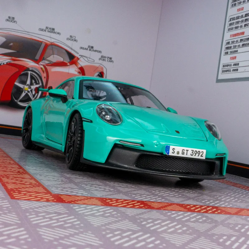 Bburago 1:24 Porsche 911 GT3 Alloy Rally Car Model - Exquisite Detail and Craftsmanship