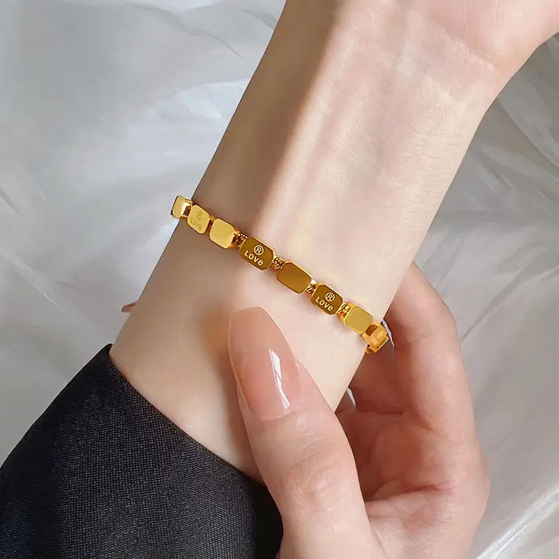 

Tiktok, The Same 2022 Bracelet, Female Titanium Steel Color Preserving Fashion Love Box Snake Bone Chain, A New Korean Hand