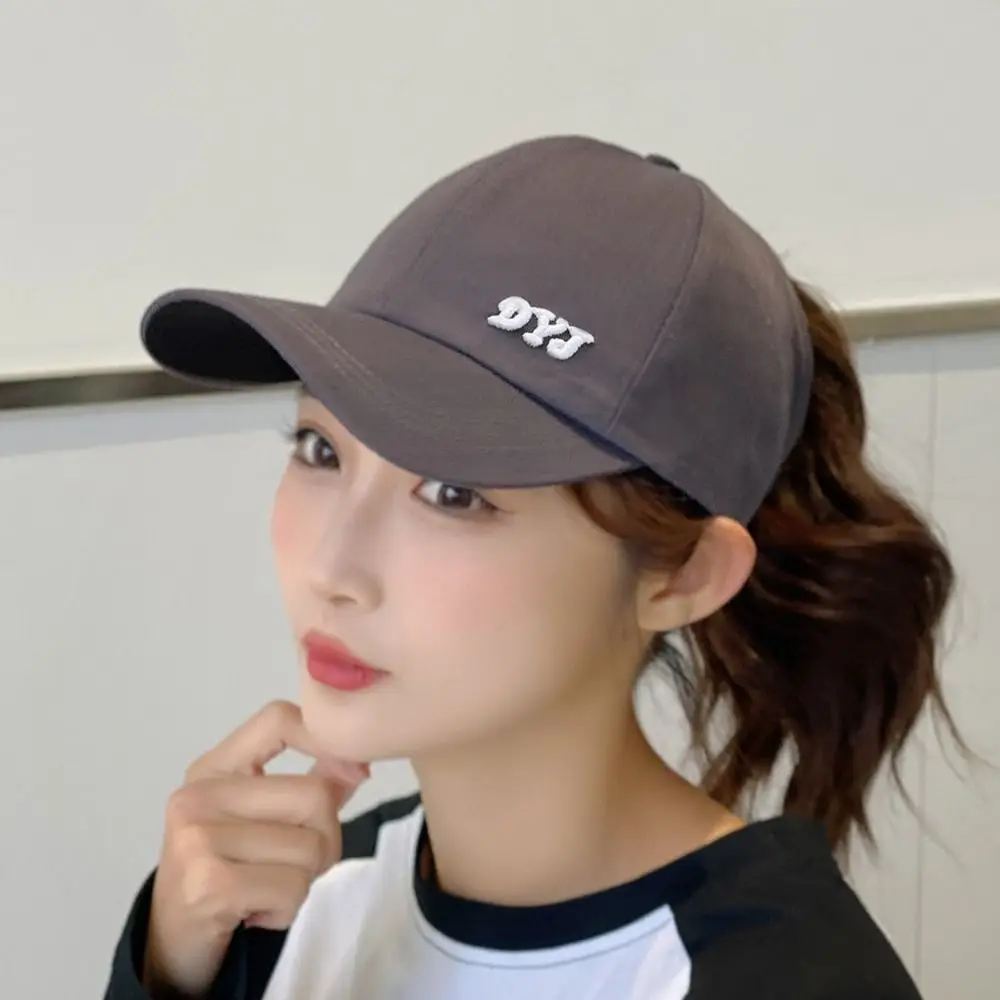 조절 가능한 면 소재 포니테일 모자, 포니테일 구멍이 있는 야구 모자, 여성 및 소녀용 자외선 차단 햇빛 가리개 야구 모자