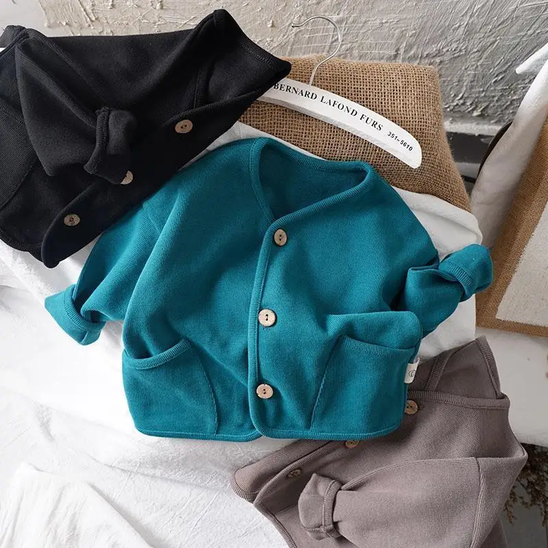 Koreanische Kinder-Strickjacke in Unifarbe mit Langen Ärmeln Herbststil Reine Baumwolle Lässige Oberbekleidung für Jungen und Mädchen – Detail 11