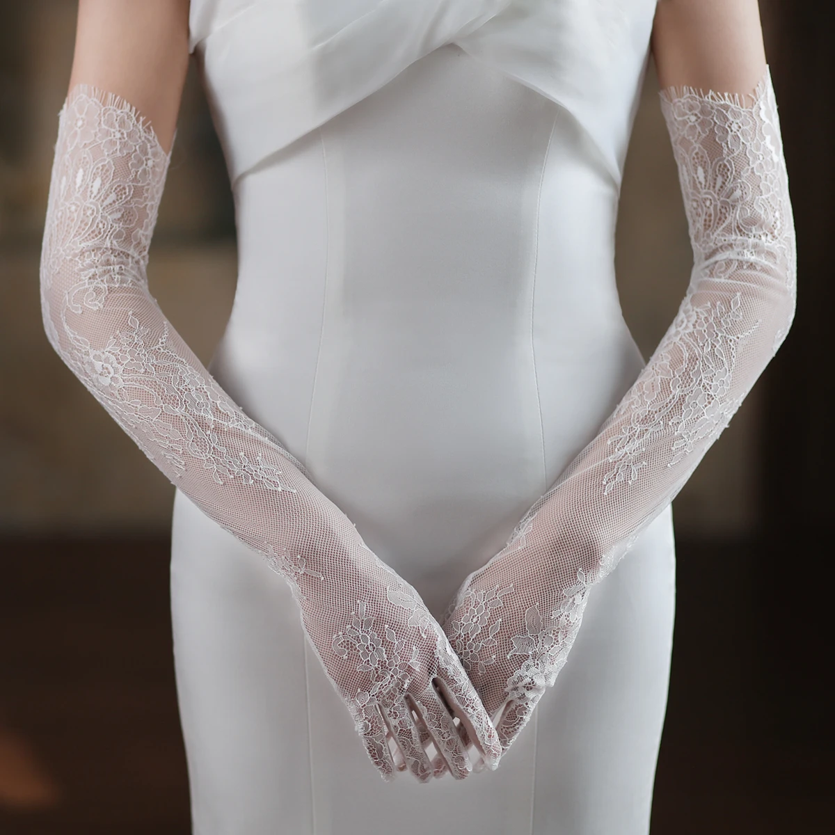 Lace Gloves Wedding Bridal Long Eyelash Edge Lace Appliqed Finger Bride Women Prom Opera Gloves