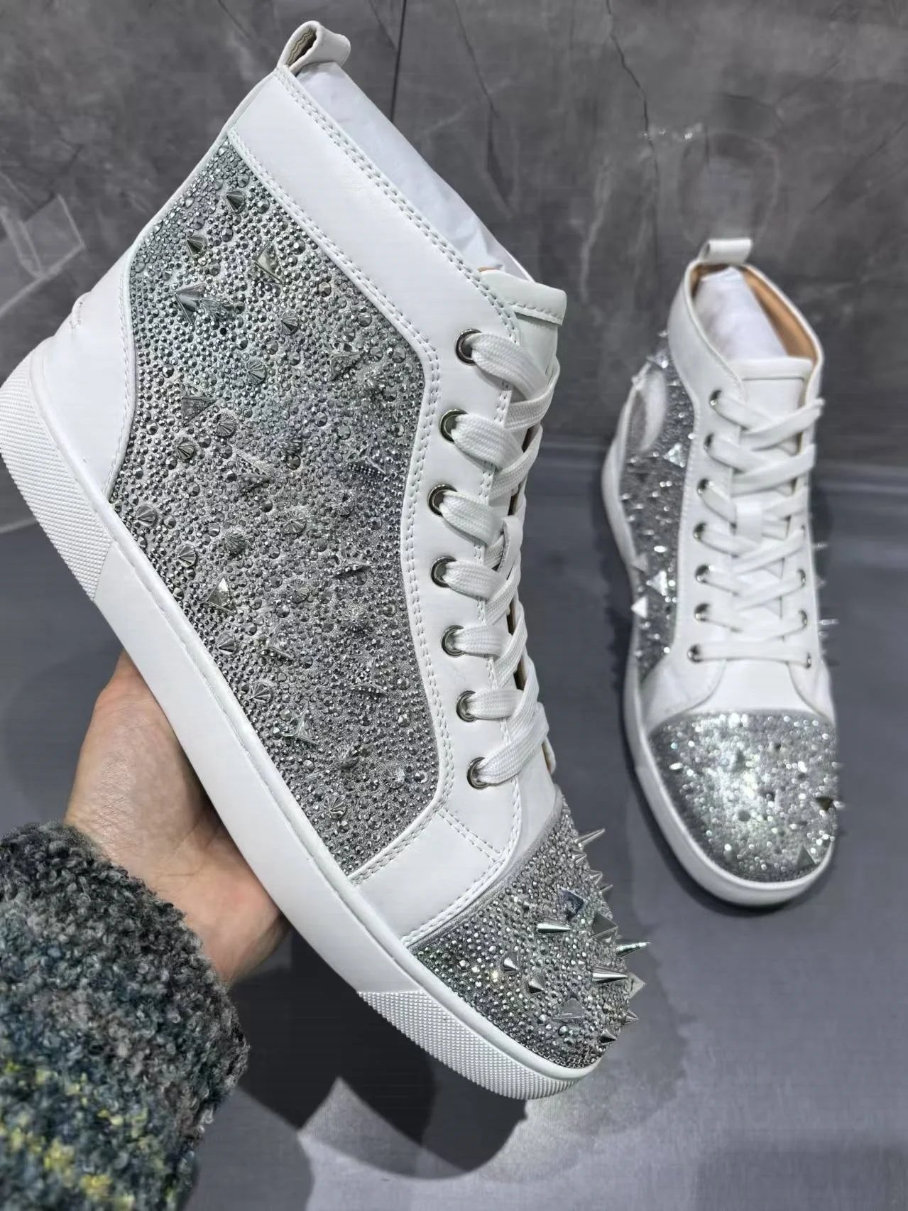2025 New Silver Couples High Top Casual Shoes Round Toe Flat Strap Rivets Decorated Men's Women's Sports Shoe Women Single Shoes 4