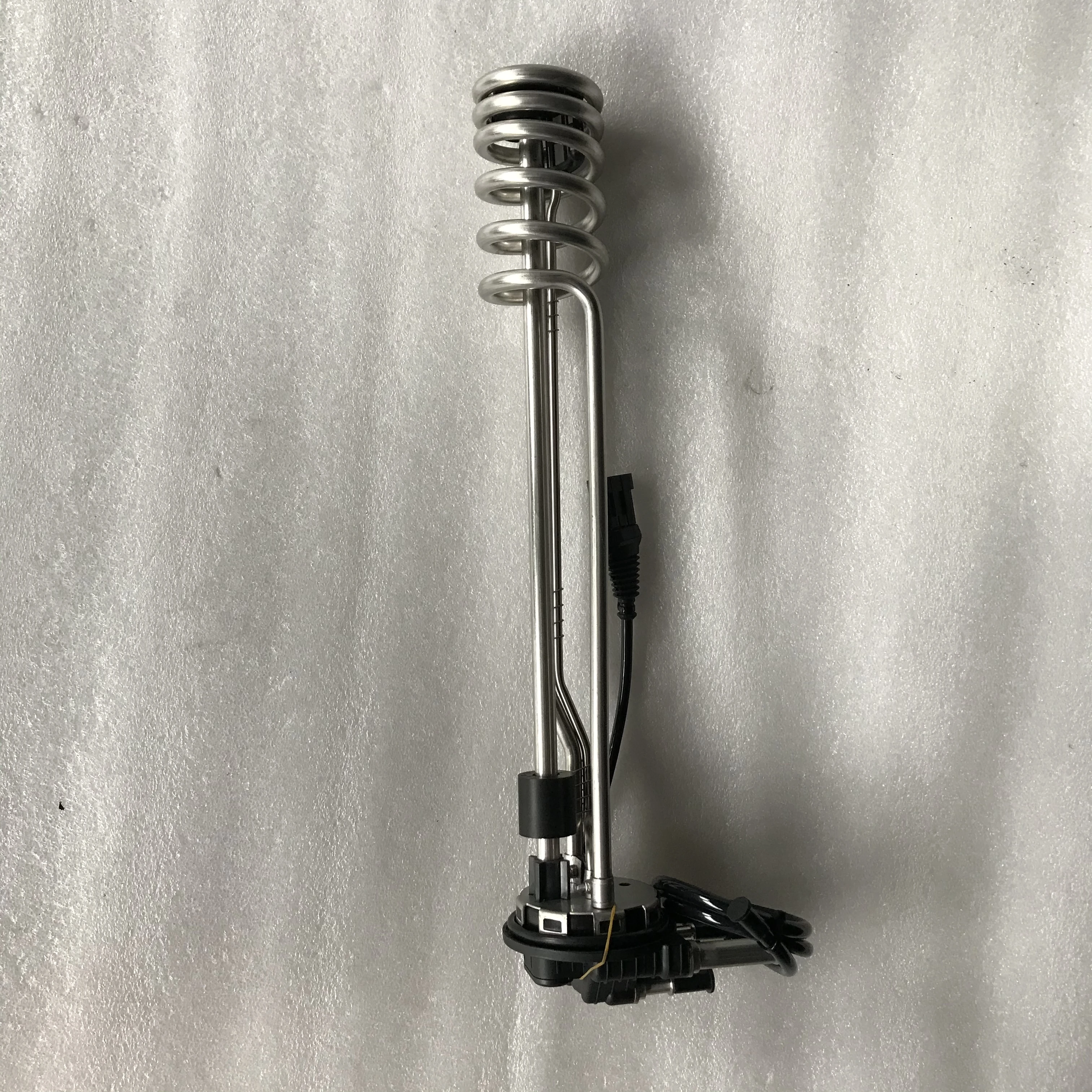 High Quality Engine Oil Level Fuel Sensor Urea Tank Liquid Temperature 1205-04836 for Bus Parts and Accessories