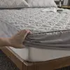 Thicken Quilted Mattress Cover King Queen Quilted Bed Fitted Bed Sheet Anti-Bacteria Mattress Topper Air-Permeable Bed Pad 1