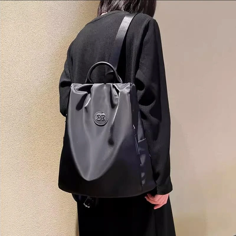 

2023 Latest Oxford Cloth Anti-theft Backpack Female High-end Travel Bag Fashion Trend Ladies Backpack Large-capacity Schoolbags