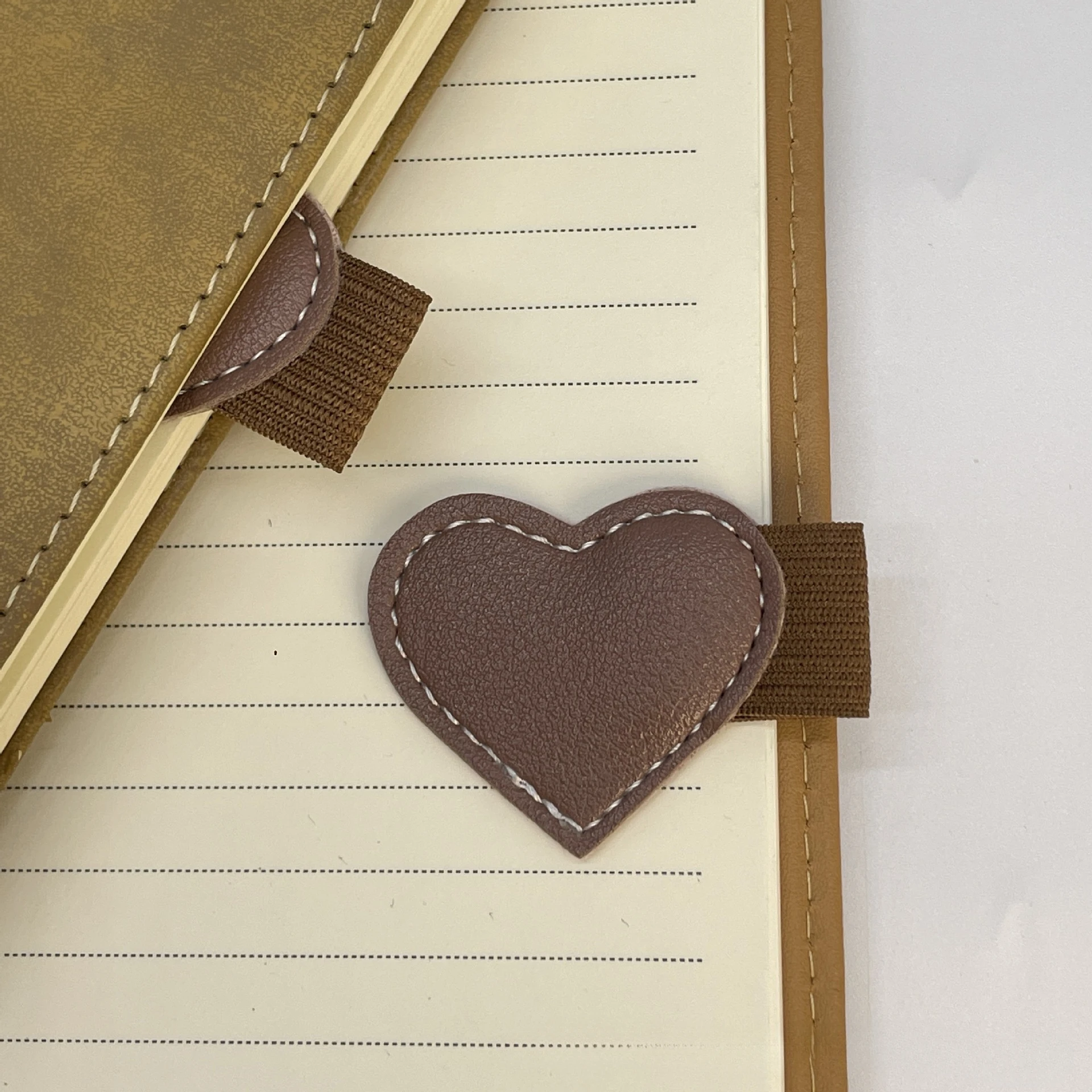 5Pcs PU Pen Loops Leather Notebook Fixed Universal Pen Insert Desktop Self-adhesive Portable Strap Notebook Cover Holder