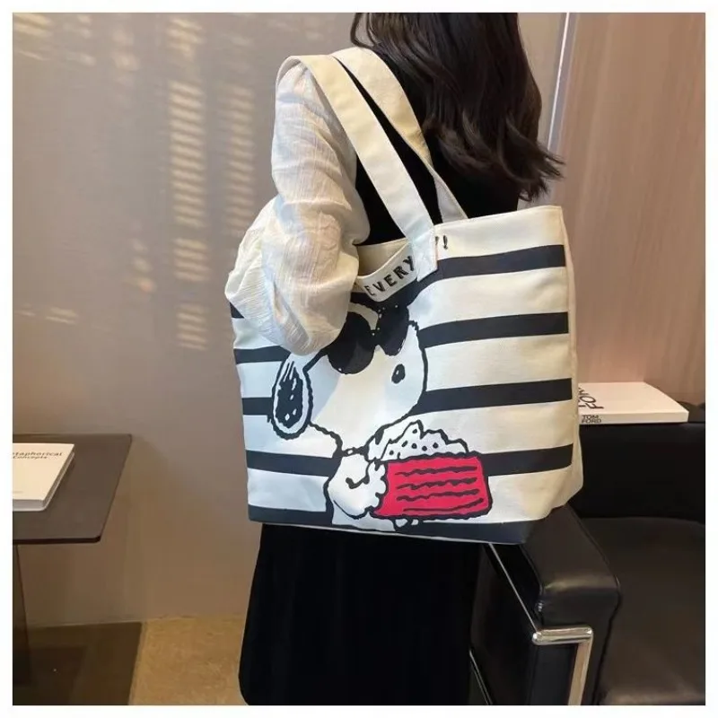 Miniso-Snoopy-student-cartoon-large-capacity-tote-bag-new-versatile ...