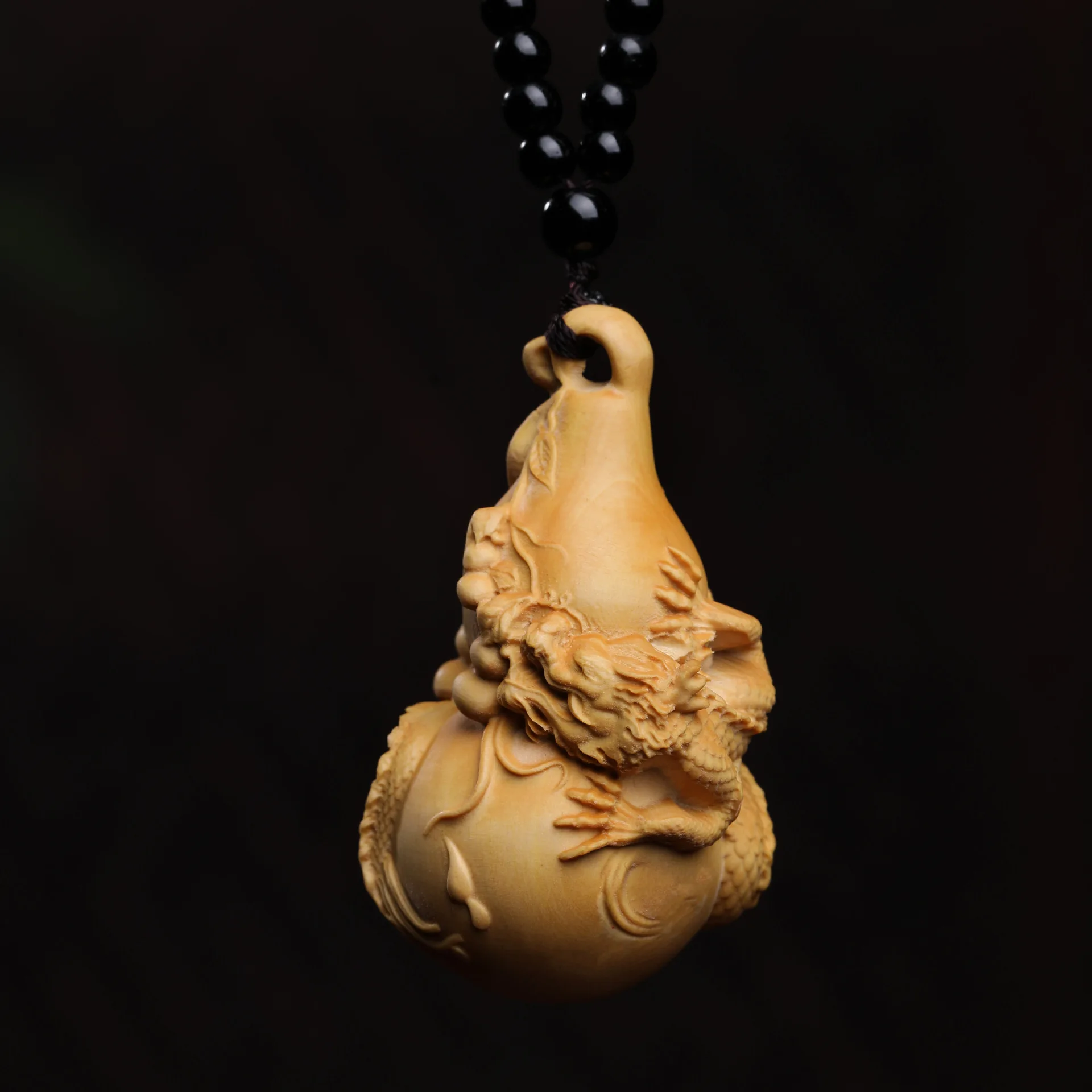 

Boxwood carving pan faucet hand piece solid wood handle play plate play pendant car a piece statues for decoration