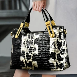 Fashion Trend Noble Women Handbag Python Pattern Luxury Ladies Party Handbag and Purse Elegant Wedding Party Casual Tote 2023