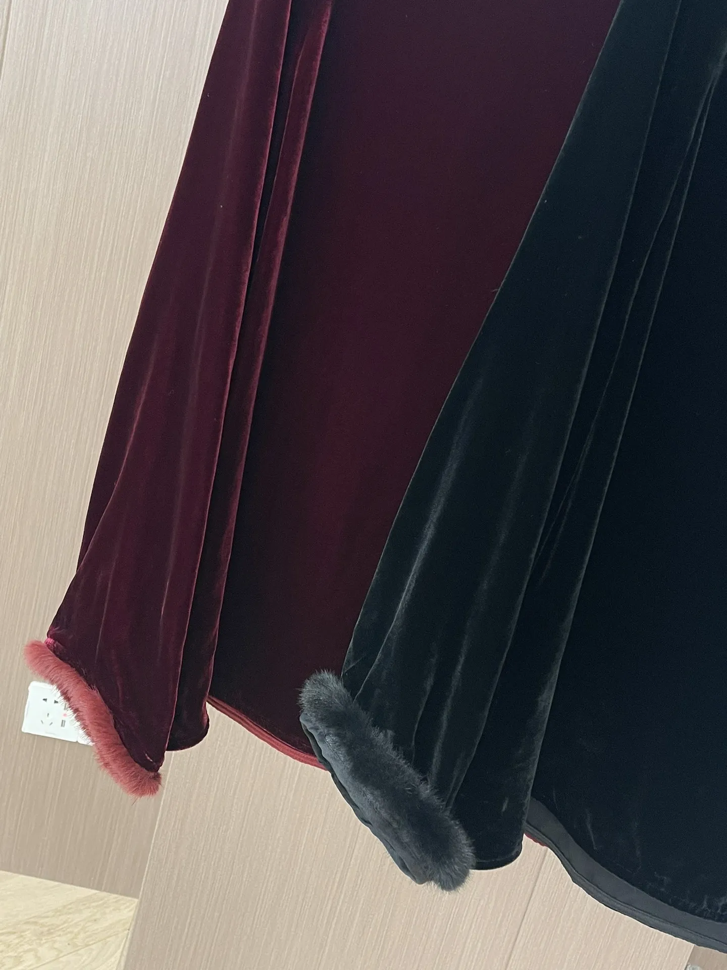 Рисунок 6 - Шелковый бархатный топ с круглым вырезом