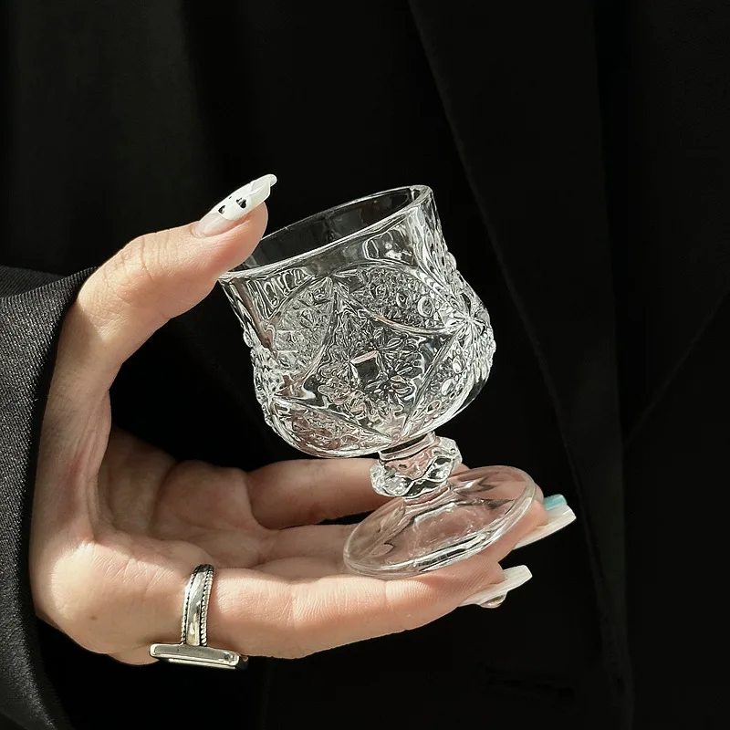 White Wine Glass Retro Goblet with Relief Pattern Shot Glass Set Party Bar KTV Shochu Spirit Transparent Drinking Glasses 50ML wine cup wine glass spirits cup drinking glasses