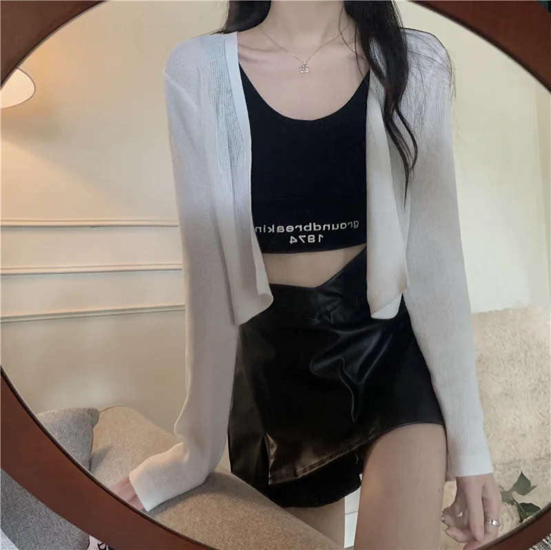 Women Long Sleeve Knitted Cropped Cardigan Sweater