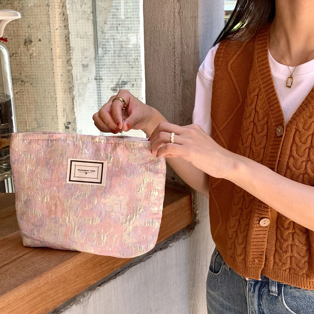 1PC Vintage Woven Satin Fabric Storage Bag Large Capacity Portable Makeup Toiletry Bag - Fashionable Organizing Solution 3