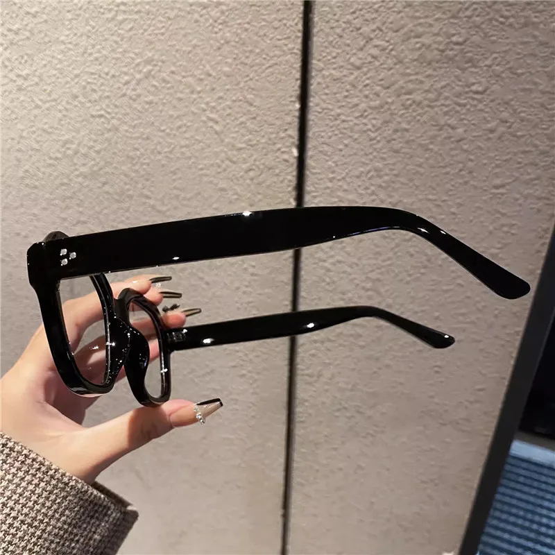 Retro Anti Blue Light Computer Glasses Frame Women Oversized Men Trendy Fashionable Stylish Eyeglasses Classic Spectacles Ouclos 5