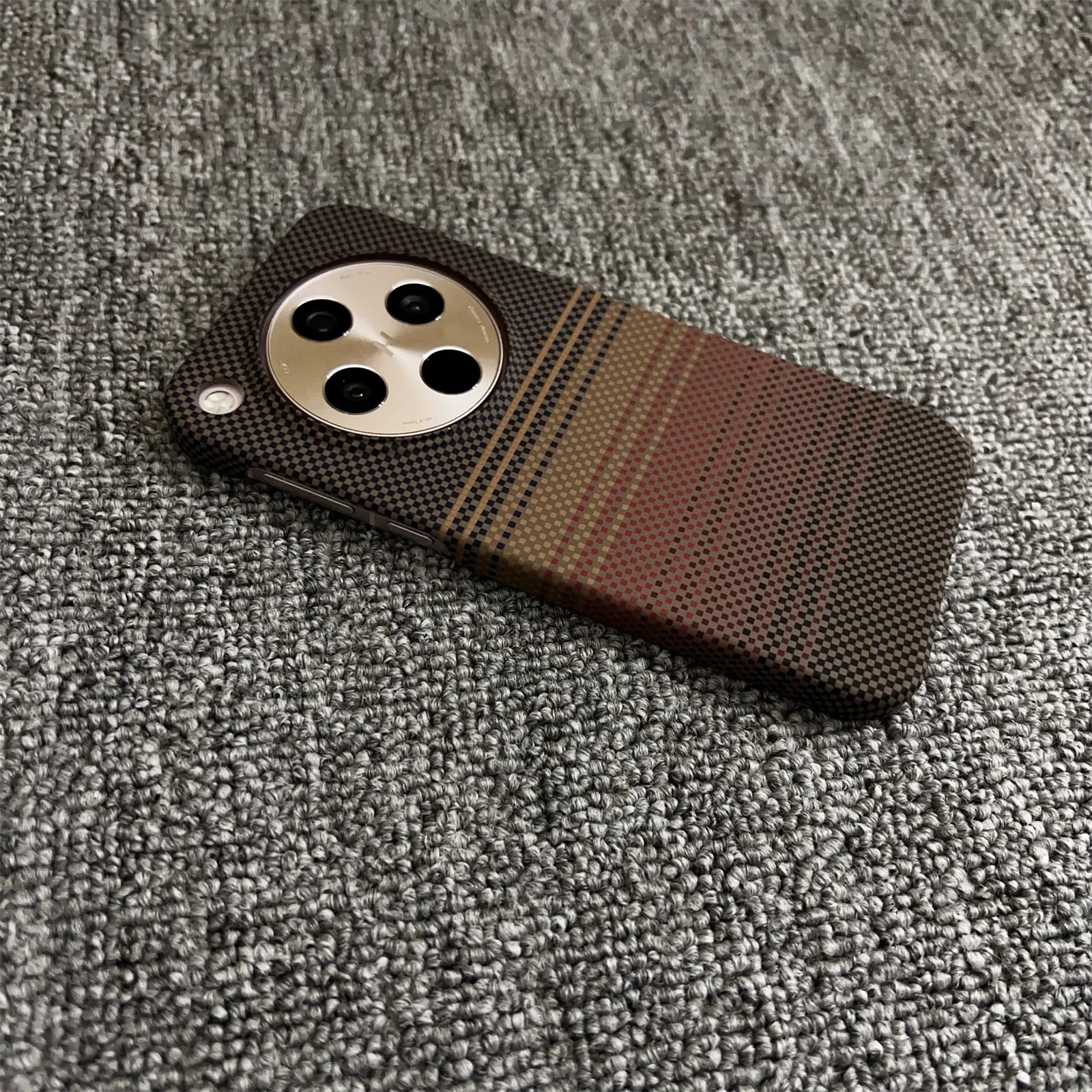 Enhanced Ultra-Thin Carbon Fiber Kevlar Pattern Magnetic Phone Case