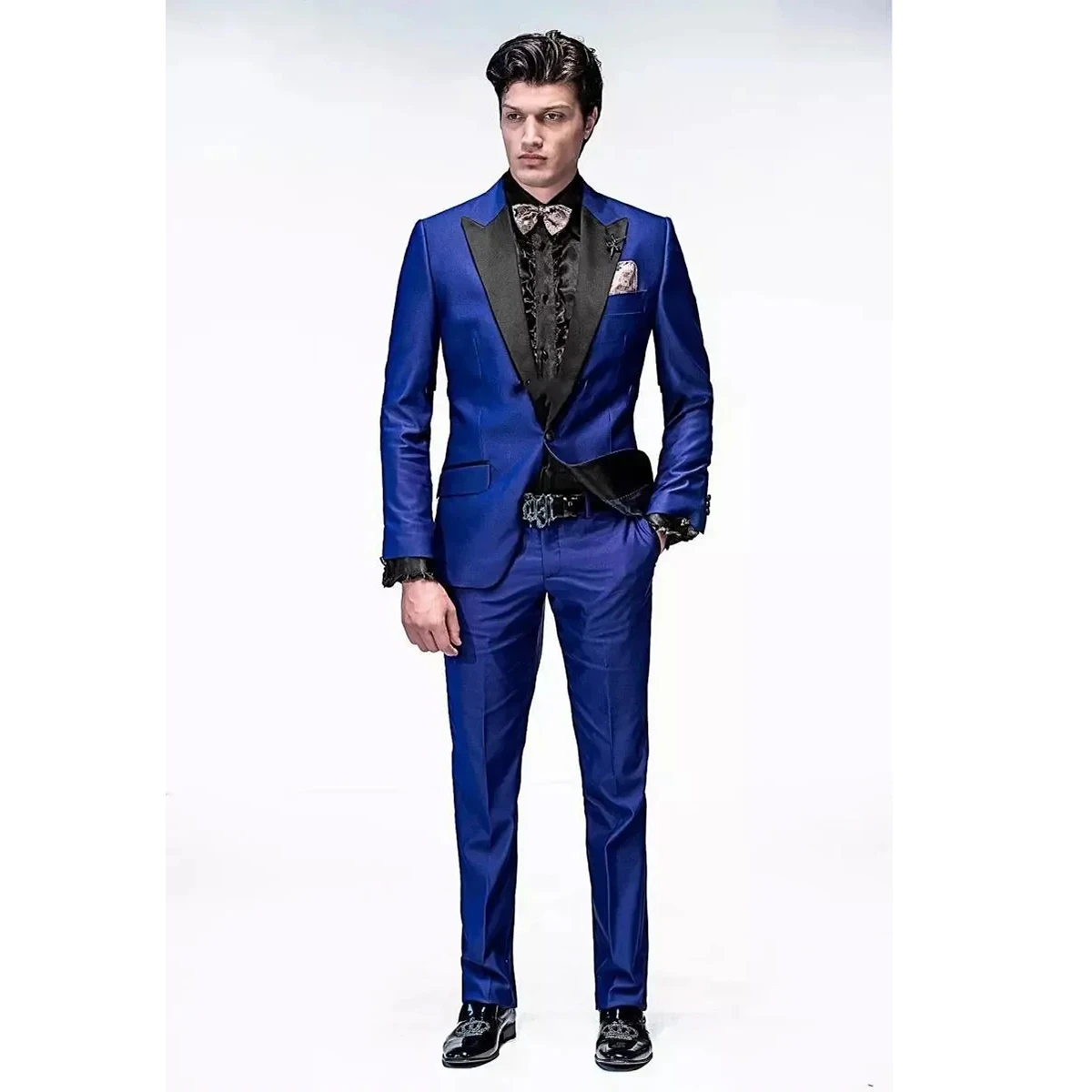 

New Arrivals 2 Pieces Handsome One Button Royal Blue Groom Tuxedos Peak Lapel Groomsmen Men Wedding Tuxedos Dinner Prom Suits