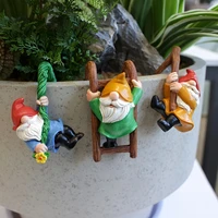 3Pc Flower Pot Dwarf Hanging Ornaments, Mini Dwarf Resin Statue, Garden Dwarf Micro Landscape Decorative Statue, Outdoor Miniature Statue Accessories, 2