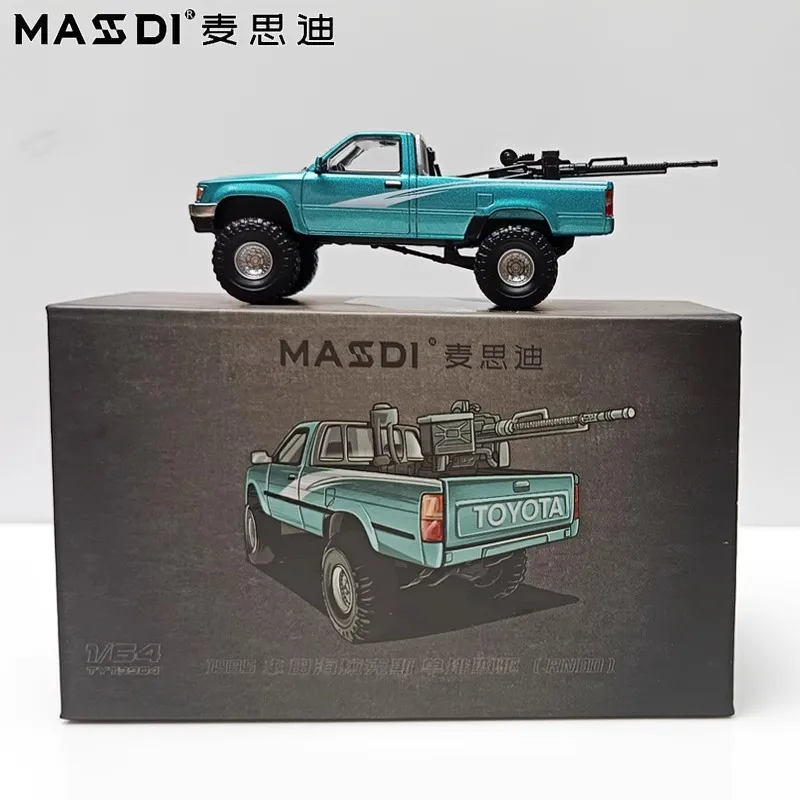 새로운 재고 있음 Masdi 1:64 도요타 하이럭스 듀얼 로우 4륜 구동 픽업 합금 미니어처 다이캐스트 모델 1995 도요타 하이럭스 자동차 모형 장난감 선물