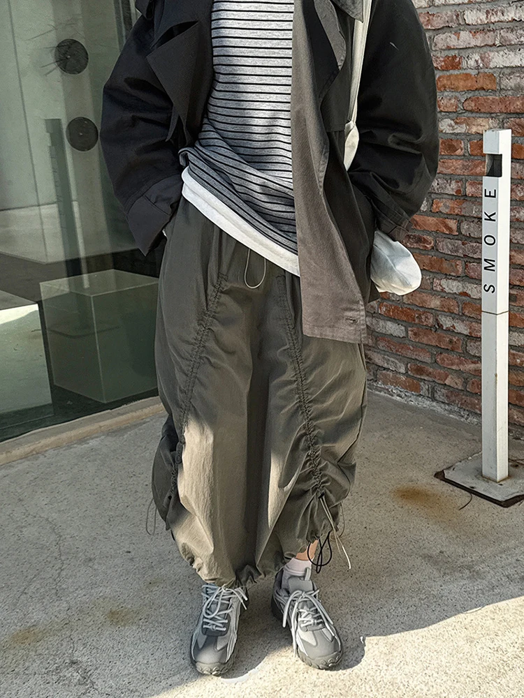 [EAM] High Elastic Waist White Drawstring Irregular Casual Half-body Skirt Women Fashion Tide New Spring Autumn 2026 1DH9428