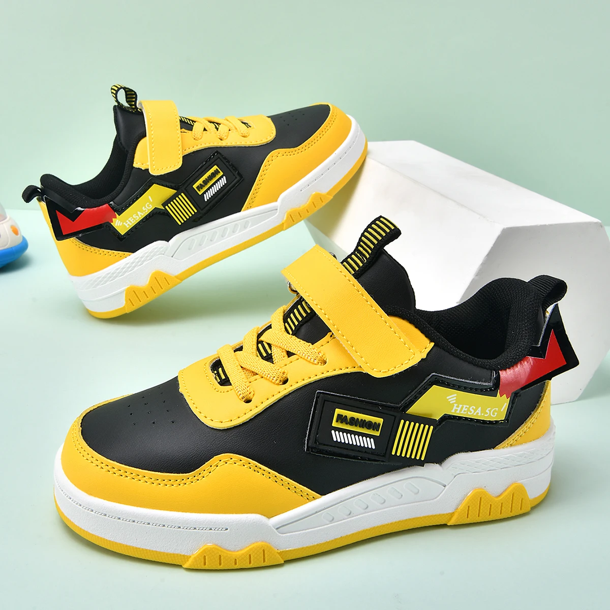Kids Sneakers Cartoon Casual Shoes Boys Comfortable Sports Shoes Outdoor Nonslip Tennis Shoes Children Lightweight Running Shoes