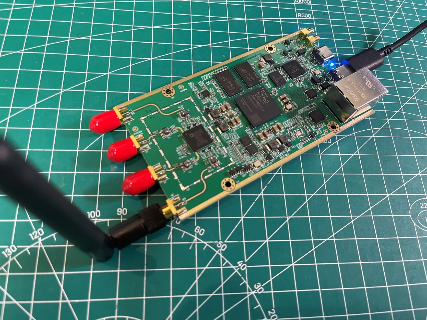 Ʈ  SDR AD936x ZYNQ7020 ADI ÷ , Openwifi zynqsdr