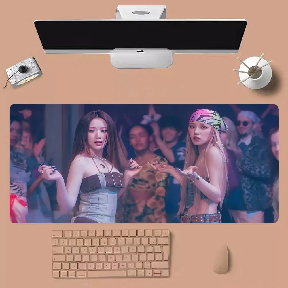 Kpop (G)I-DLE Mousepad Large Gaming Compute Gamer PC Keyboard Mouse Mat