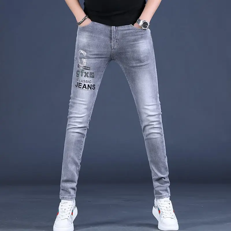 

High Quality Men’s Gray Denim Pants,Classic Embroidery Decors Jeans,Slim-fit Korea Version Casual Jeans,Street Fashion Jeans.