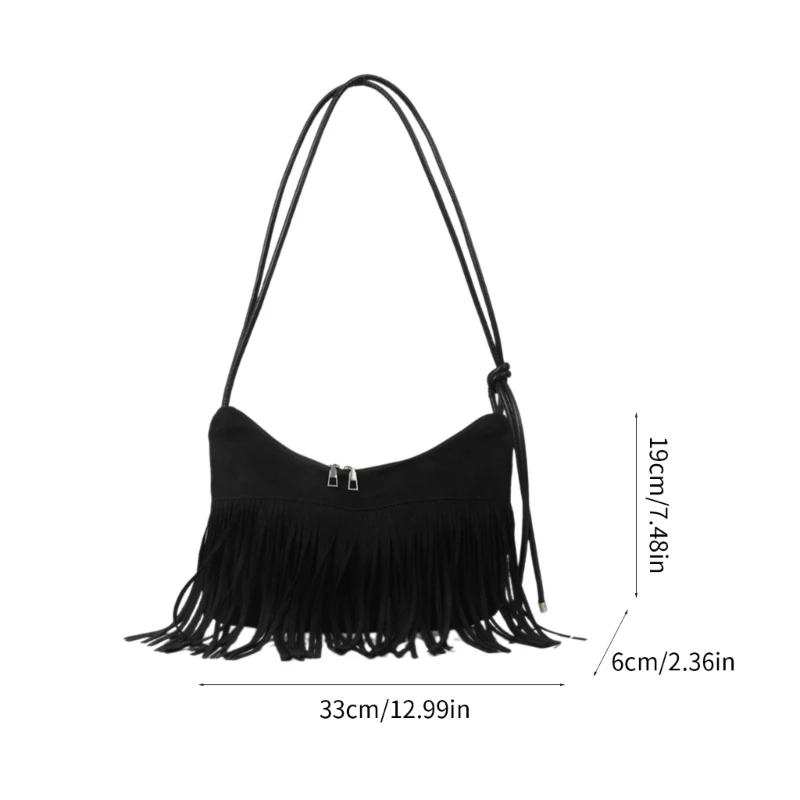 Fashionable Black Shoulder Bag Timeless Purse Spacious Interior Suitable for Phone and Daily Use