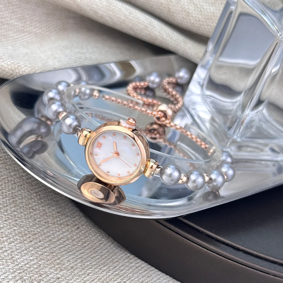 French Romantic Pearl Bracelet Quartz Wristwatch - Elegant and Stylish Handheld Timepiece