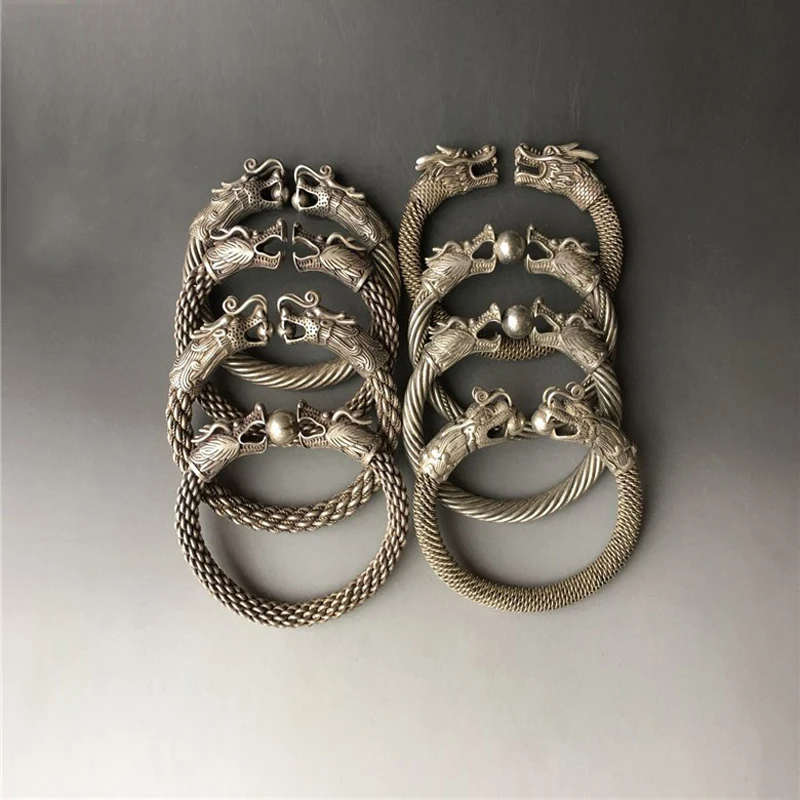 

Exquisite Chinese Rare Tibetan Silver Handmade Double Dragon Play Bead White Copper Bracelet Amulet Auspicious Bracelet Statue