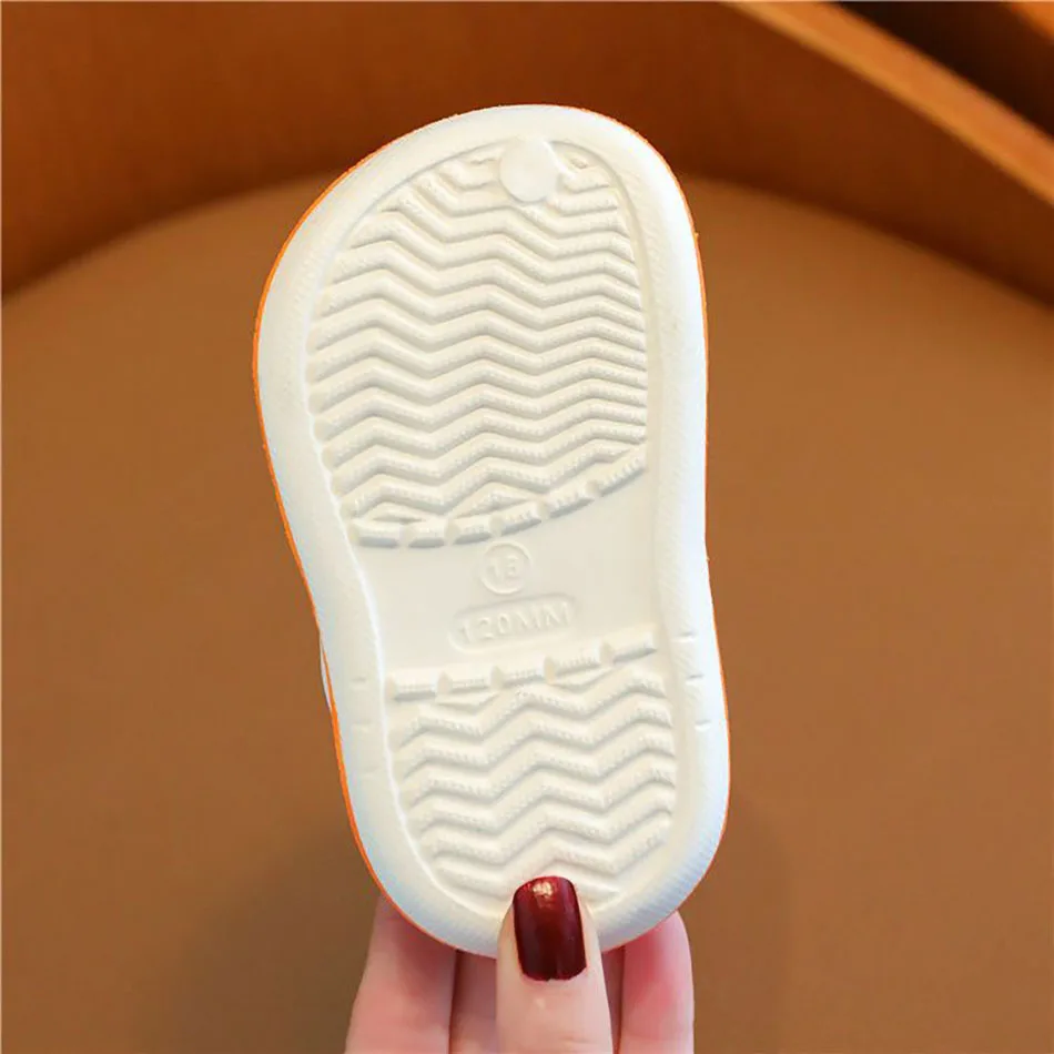 Children Slippers Playful Cartoon Kids Clog Shoes with Holes for Summer Girls and Boys Soft-Soled Non-Slip Indoor Slippers New 3