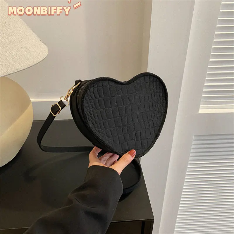 Fashion Vintage Heart Women Handbags Luxury Designer Handbag Heart Bags for Women Women's Shoulder Messenger 2023 Trend 6