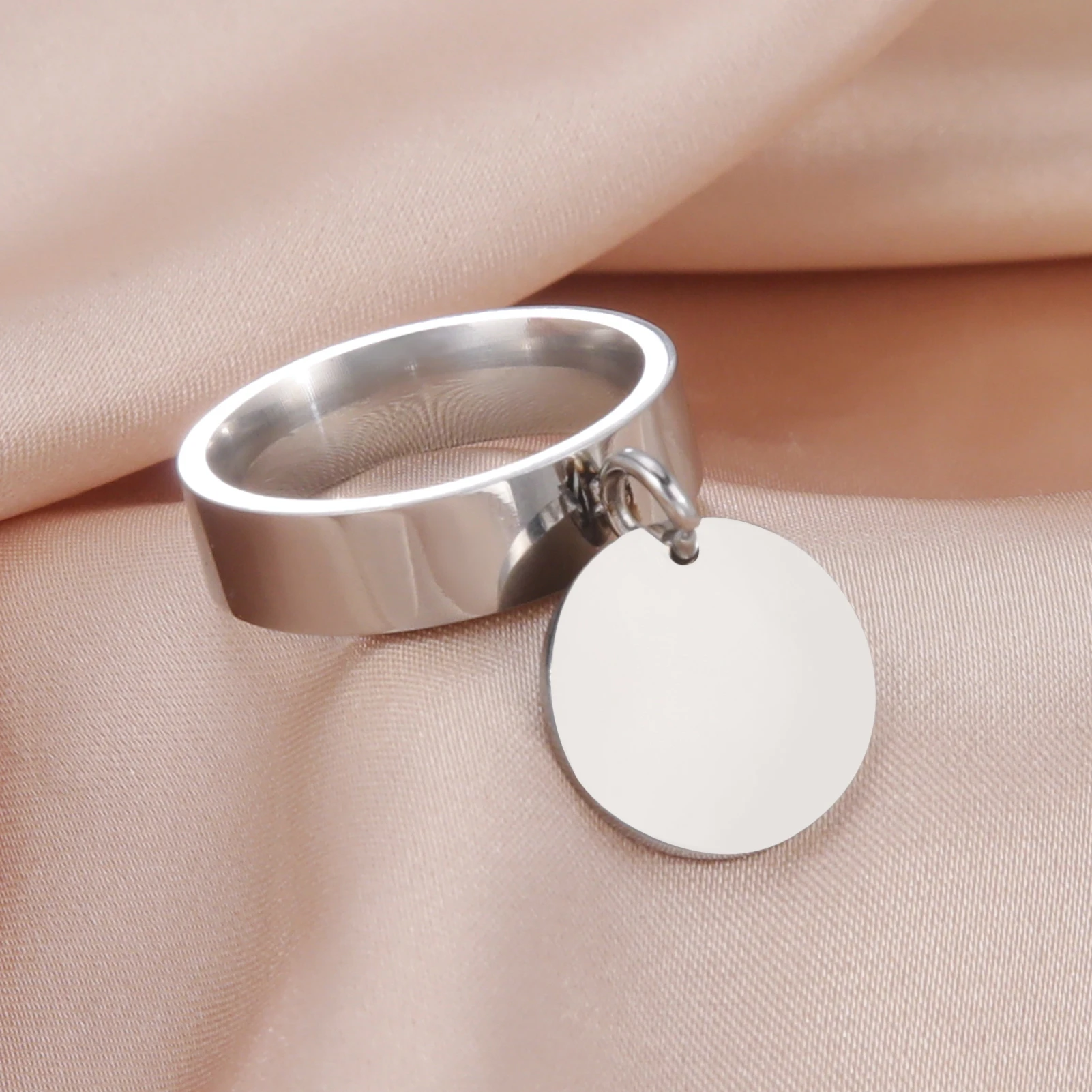 2025 Fashion Style Dreamtime stainless steel circular heart-shaped pendant Korean couple ring, jewelry, engagement gift_voghion.com