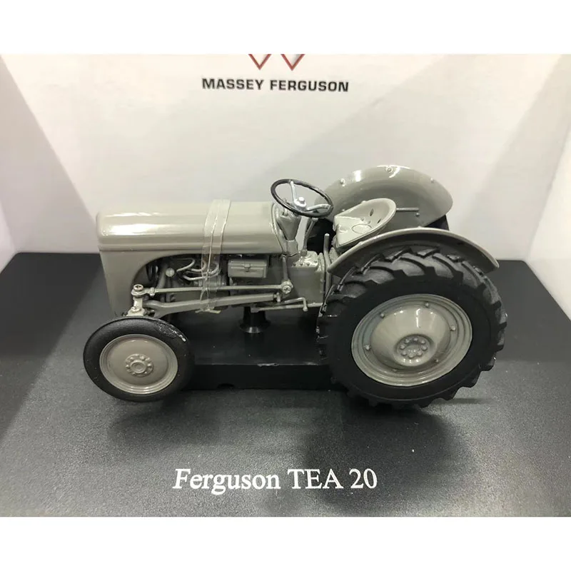 

UH Diecast 1:32 Scale MF Ferguson TEA 20 Tractor Alloy Farm Vehicle Model Collection Souvenir Display 4189