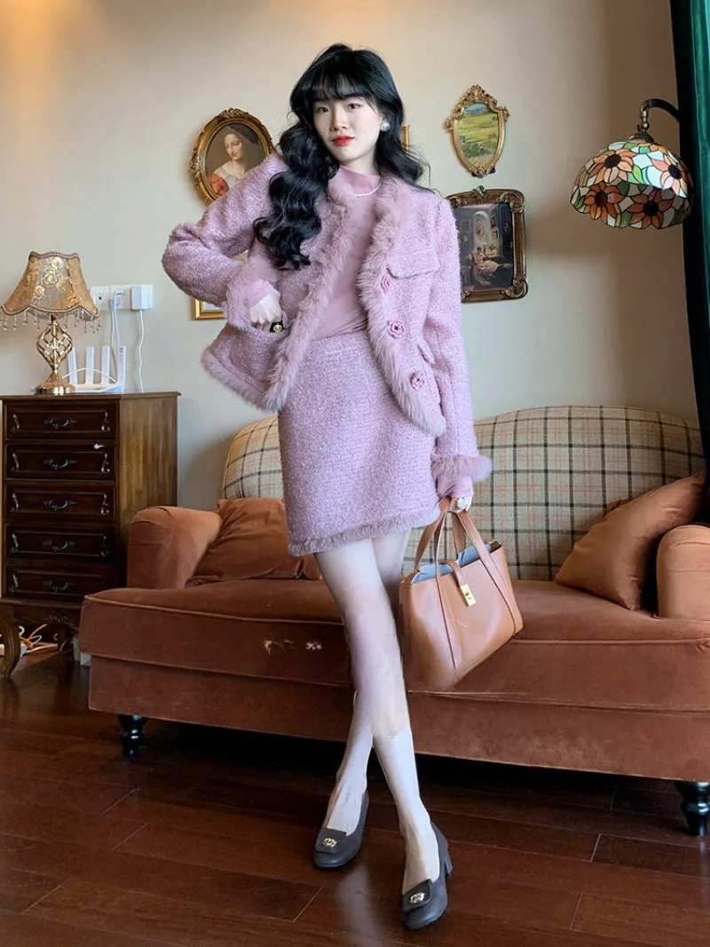 

Temperament Retro Plush Jacket Skirt Two-piece Set Women Fashion Round Neck Splice Flower Sweet Soft Glutinous Solid Warm Suit