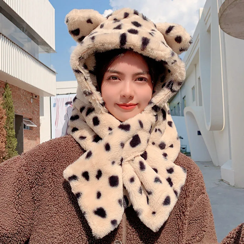 

Fashion Leapord Women's Lei Feng Hat Winter Warm Plush Thickening Imitation Plush Cute Girl Hat Scarf Gloves Three-Piece Suit
