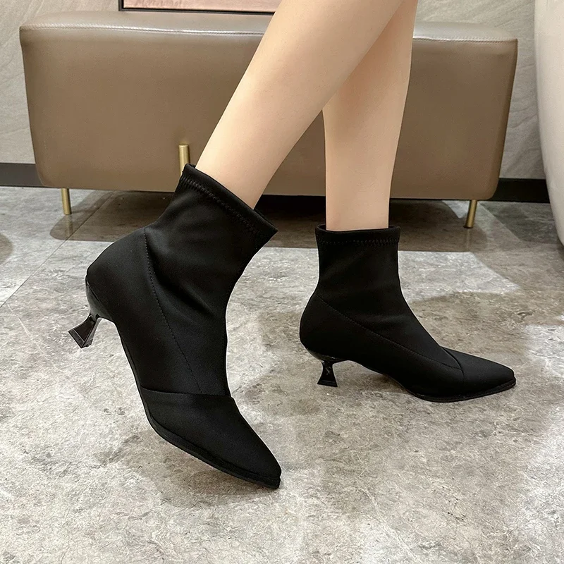 Women‘s Designer Thin Heel Stretch Sock Boots 2023 Autumn Wniter Elegant High Heels Satin Pointed Toe Short Boots Women Shoes